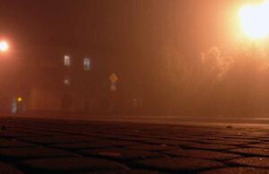 Чоловік, який нападав на дівчат знаходиться під наглядом батьків та поліції Чоловік