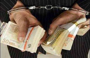 У Нововолинську засудили колишнього митника-корупціонера У Нововолинську засудили колишнього митника-корупціонера