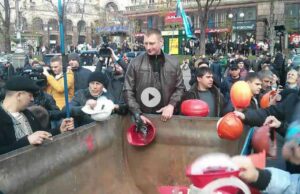 Шахтарі перекрили Хрещатик (ВІДЕО) Шахтарі перекрили Хрещатик (ВІДЕО)