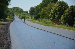 Як укладають нову дорогу від Володимира до Нововолинська (ФОТО) Як укладають нову дорогу від Володимира до Нововолинська (ФОТО)