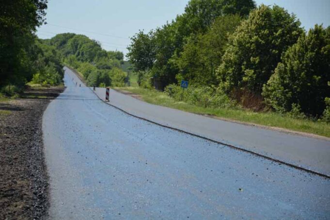 Як укладають нову дорогу від Володимира до Нововолинська (ФОТО) Як укладають нову дорогу від Володимира до Нововолинська (ФОТО)