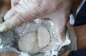 Оголосили про підозру жінці, яка організувала ринок збуту наркотиків у Нововолинську Оголосили про підозру жінці