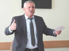 Депутати залишили мера без надбавок і премій Депутати залишили мера без надбавок і премій