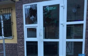 Кримінальна ніч Нововолинська: викрали з магазину техніку Apple, розтрощили вікна аптеки та «секонд-хенду» Кримінальна ніч Нововолинська: викрали з магазину техніку Apple