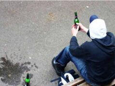 У Жовтневому затримали неповнолітніх за розпиванням спиртного У Жовтневому затримали неповнолітніх за розпиванням спиртного
