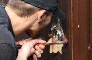 У Жовтневому молодики “обчистили” квартиру жінки У Жовтневому молодики "обчистили" квартиру жінки