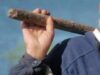 Жорстока “розвага”: дітлахи штахетами ледь не вбили людину Жорстока "розвага": дітлахи штахетами ледь не вбили людину