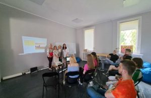 У Нововолинській центральній бібліотеці навчали графічному дизайну У-Нововолинській-центральній-бібліотеці-навчали-графічному-дизайну