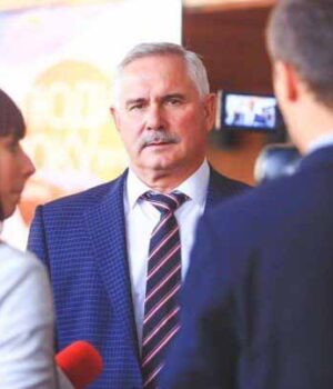 Пів мільйона на піар Сапожнікова: як витрачаються кошти платників податків