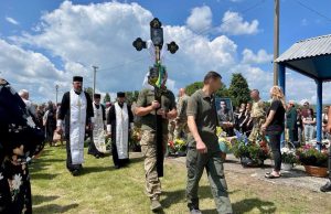 Нововолинська громада попрощалася із двома Захисниками України Нововолинська-громада-попрощалася-із-двома-Захисниками-України
