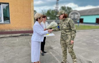 Військовослужбовців привітали з Днем Конституції України Військовослужбовців-привітали-з-Днем-Конституції-України