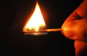 У Нововолинську чоловік підпалив квартиру вагітній жінці У Нововолинську чоловік підпалив квартиру вагітній жінці