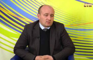 Депутата Нововолинської міської ради Романа Чорного затримали за хабар Депутата Нововолинської міської ради Романа Чорного затримали за хабар