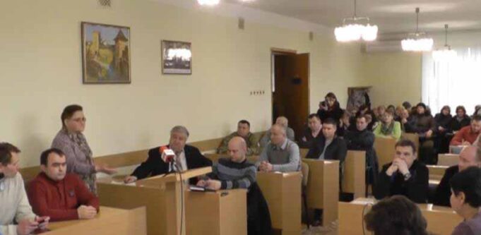 Сесія міськради: депутати відмовились брати на баланс профтехзаклади (ВІДЕО) Сесія міськради: депутати відмовились брати на баланс профтехзаклади (ВІДЕО)