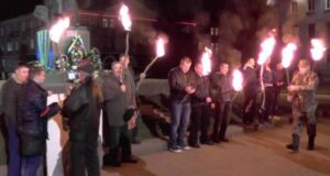 Факельна хода до 200-річчя від Дня народження Шевченка Факельна хода до 200-річчя від Дня народження Шевченка