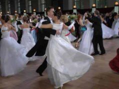 У Нововолинську влаштують благодійний різдвяний бал У Нововолинську влаштують благодійний різдвяний бал