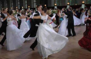 У Нововолинську влаштують благодійний різдвяний бал У Нововолинську влаштують благодійний різдвяний бал