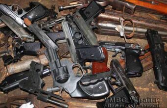 У Нововолинську знищили більше тисячі боєприпасів У Нововолинську знищили більше тисячі боєприпасів