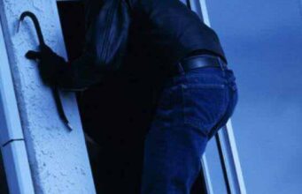 Квартиру обікрали двоє неповнолітніх Квартиру обікрали двоє неповнолітніх