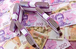 Заступник начальника митного поста “Нововолинськ” “нагрів” державу на 190 тисяч Заступник начальника митного поста "Нововолинськ" "нагрів" державу на 190 тисяч