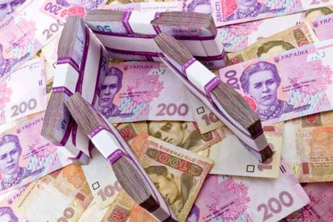 Заступник начальника митного поста “Нововолинськ” “нагрів” державу на 190 тисяч Заступник начальника митного поста "Нововолинськ" "нагрів" державу на 190 тисяч