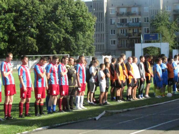 ФК “Жовтневе” виграв кубок міста “Ліга Супер Нововолинськ – 2015” ФК "Жовтневе" виграв кубок міста "Ліга Супер Нововолинськ – 2015"