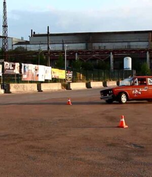 5trening Сьогодні на «Кроно» тренувались львівські автогонщики. Вже завтра в Нововолинську другий етап Чемпіонату України з автослалому