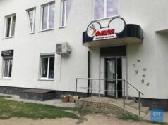 За дві ночі в Нововолинську розтрощили магазин та автомобілі підприємців За дві ночі в Нововолинську розтрощили магазин та автомобілі підприємців