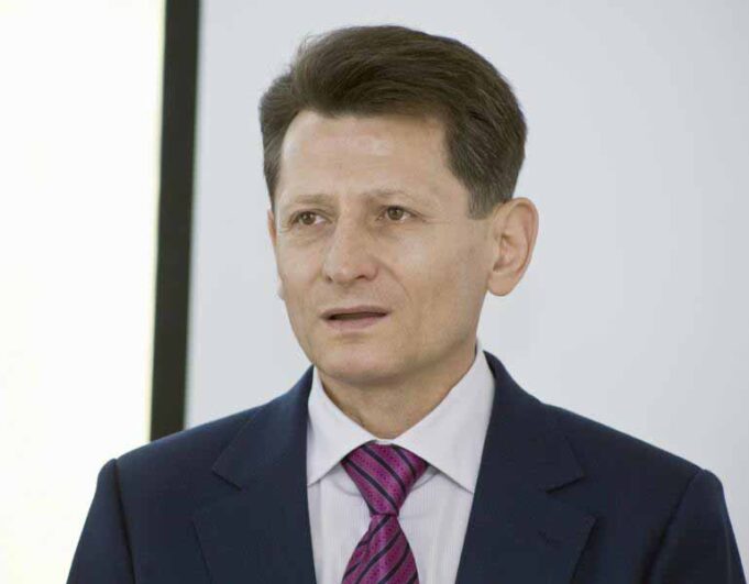 Волонтери повернулися зі сходу: багато передач і жодного бронежилета Волонтери повернулися зі сходу: багато передач і жодного бронежилета
