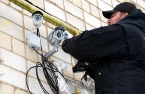 Спіймали чоловіка, який викрав камеру відеонагляду Спіймали чоловіка