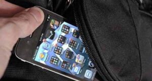 Рецидивіста впіймали на крадіжці мобільного Рецидивіста впіймали на крадіжці мобільного