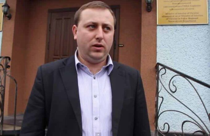 “НВІП” закликає підтримати майора поліції В’ячеслава Мартинюка "НВІП" закликає підтримати майора поліції В'ячеслава Мартинюка