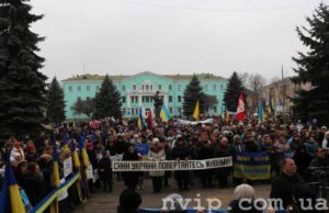 Різдвяний вертеп на парафії УГКЦ у Нововолинську Різдвяний вертеп на парафії УГКЦ у Нововолинську