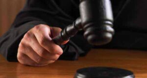 Засудили 19-річного юнака, який намагався ввезти в Україну наркотики Засудили 19-річного юнака