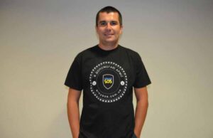 Нововолинець в Іспанії активно допомагає нашим бійцям Нововолинець в Іспанії активно допомагає нашим бійцям