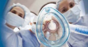 Восьмикласниця досвяткувалася до алкогольної коми Восьмикласниця досвяткувалася до алкогольної коми