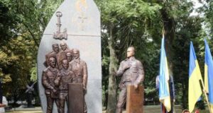 У Луцьку відкрили пам’ятник загиблим героям Небесної сотні У Луцьку відкрили пам’ятник загиблим героям Небесної сотні