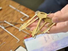 Поліція затримала квартирних крадіїв “на гарячому” Поліція затримала квартирних крадіїв "на гарячому"