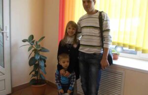 Жахлива аварія біля Володимира: водій потребує допомоги Жахлива аварія біля Володимира: водій потребує допомоги