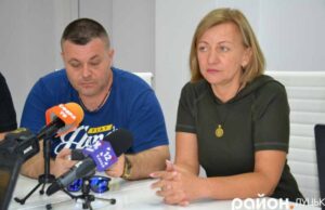 Атовець, якого судили за незаконне зберігання зброї, погрожував підірвати Палицю та Івахіва Атовець