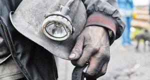 Шахтарям обіцяють 7 мільйонів Шахтарям обіцяють 7 мільйонів