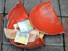 Гірники діючих шахт відмовились працювати Гірники діючих шахт відмовились працювати