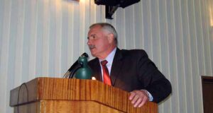 Віктор Сапожніков відзвітував перед бюджетниками Віктор Сапожніков відзвітував перед бюджетниками