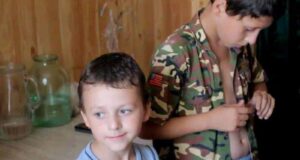 Активісти не дали виселити із квартири сім’ю з дітьми Активісти не дали виселити із квартири сім’ю з дітьми