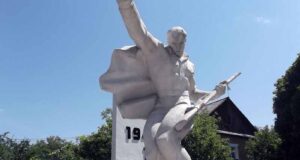 Найшла коса на камінь. Холодна війна триває Найшла коса на камінь. Холодна війна триває