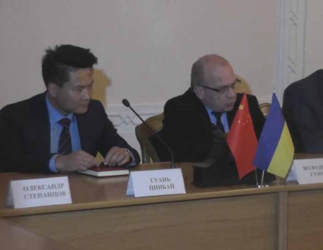 Китайці готові інвестувати у вугільну галузь Волині 3,5 мільярда доларів Китайці готові інвестувати у вугільну галузь Волині 3