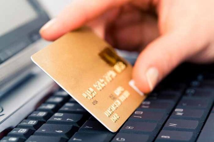 Шахраї ошукали жінку на 14 тисяч Шахраї ошукали жінку на 14 тисяч