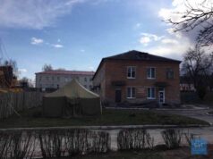 На території Нововолинської лікарні встановили намет для огляду пацієнтів з підозрою на коронавірус На території Нововолинської лікарні встановили намет для огляду пацієнтів з підозрою на коронавірус