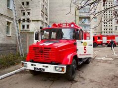 Рятувальники витягли з вогню чоловіка Рятувальники витягли з вогню чоловіка