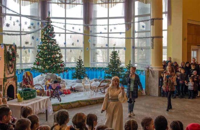 „Святий Миколай, дай здоров’я всій родині й миру любій Україні!” „Святий Миколай